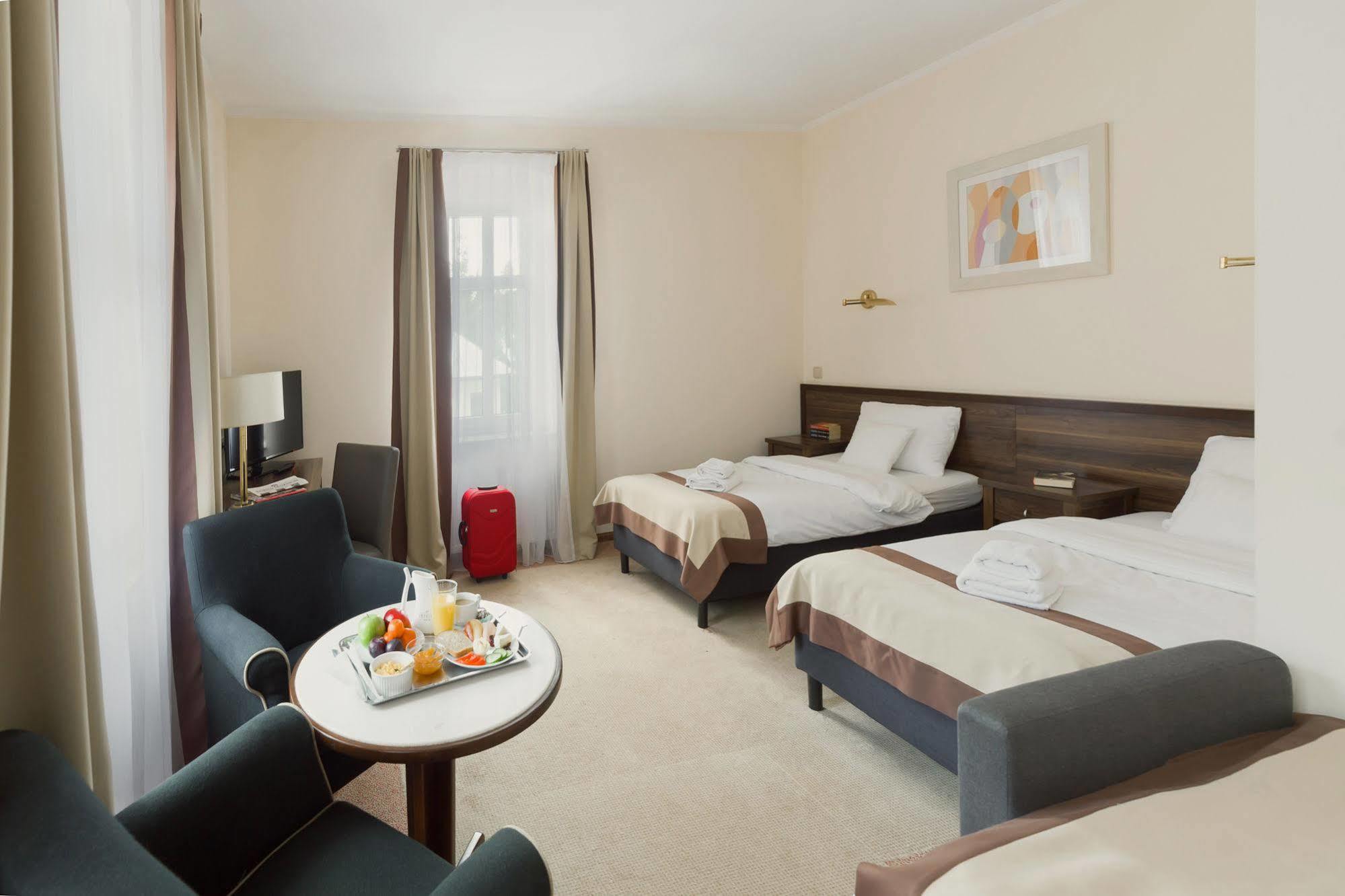 Impresja Art Resort 두슈니키 즈드로지 외부 사진
